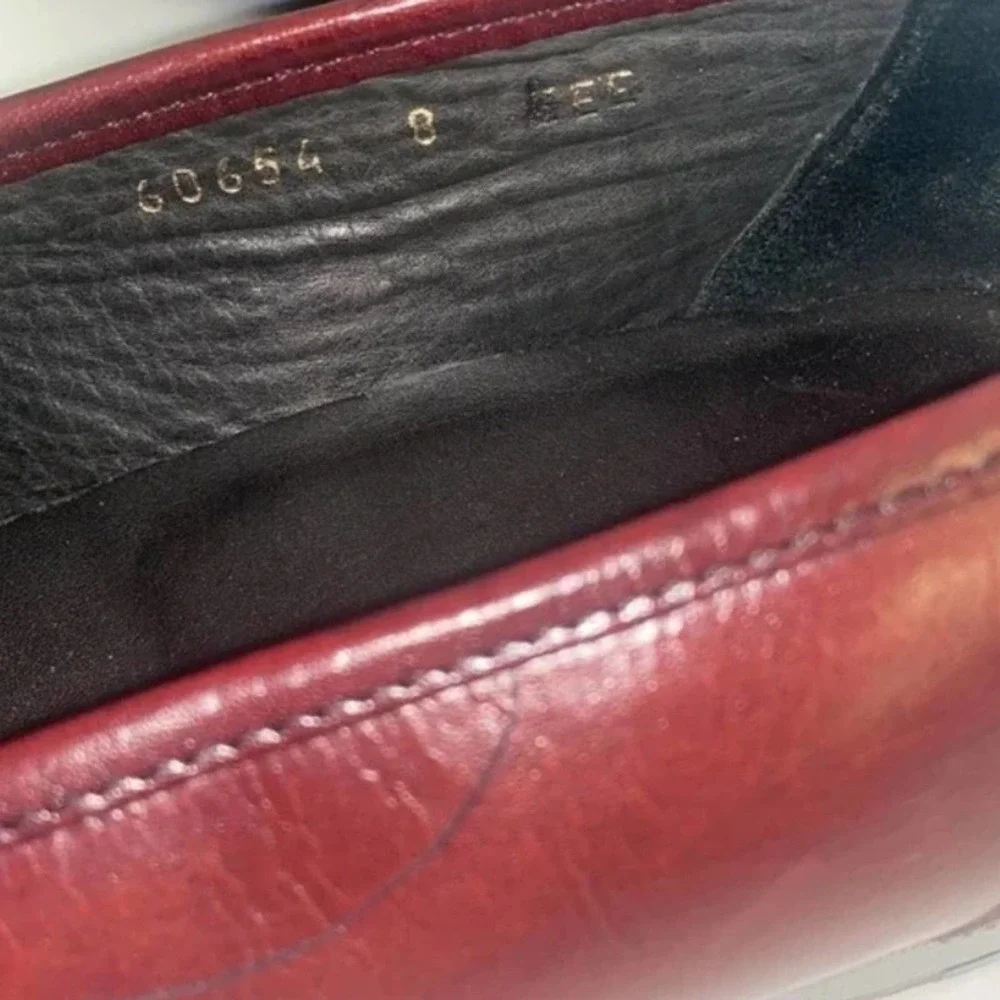 VINTAGE STUART MCGUIRE‎ MADE IN ITALY RED LOAFERS